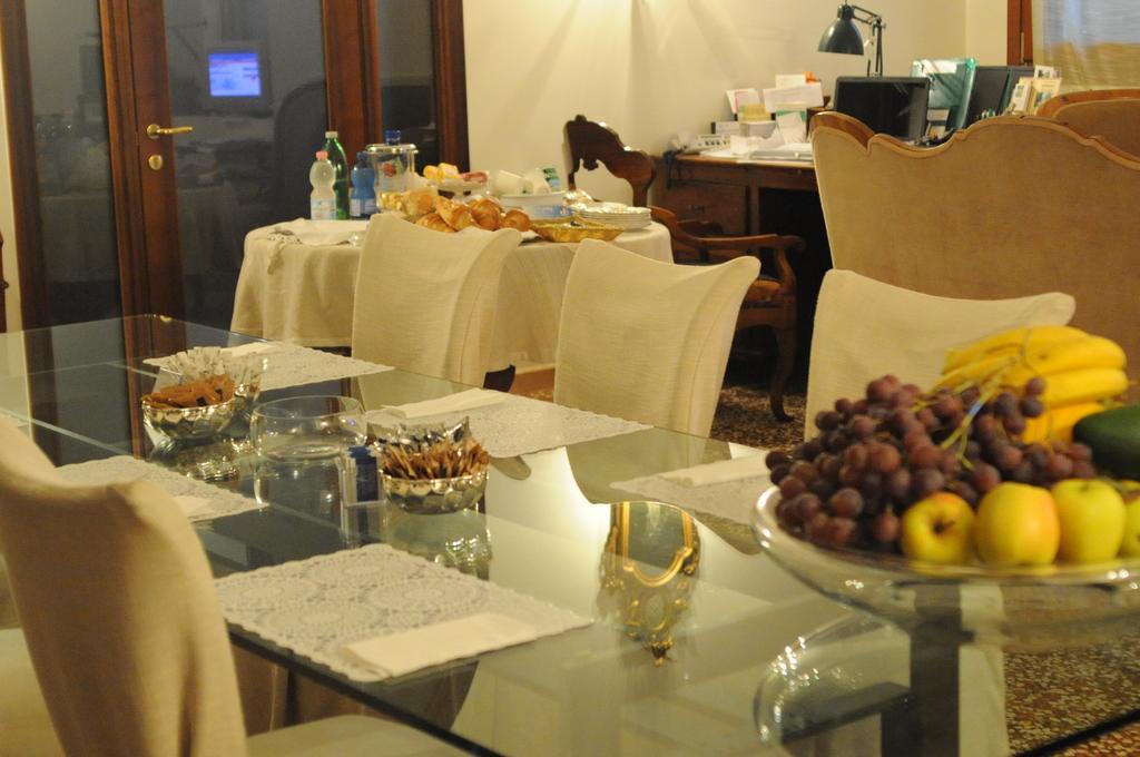 Al Melograno - Room & Breakfast Bologne Extérieur photo